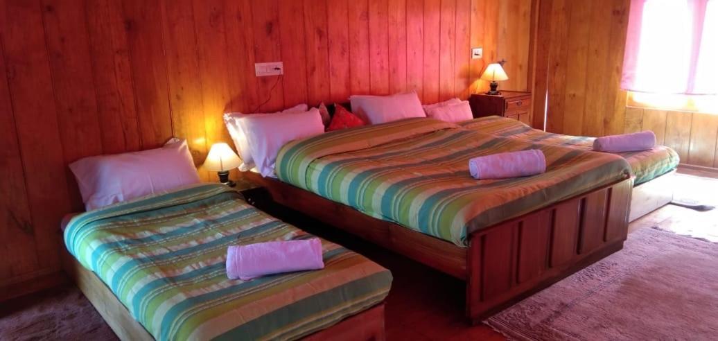 Log Cabin In The Woods Bed and Breakfast Gangtok Exteriör bild