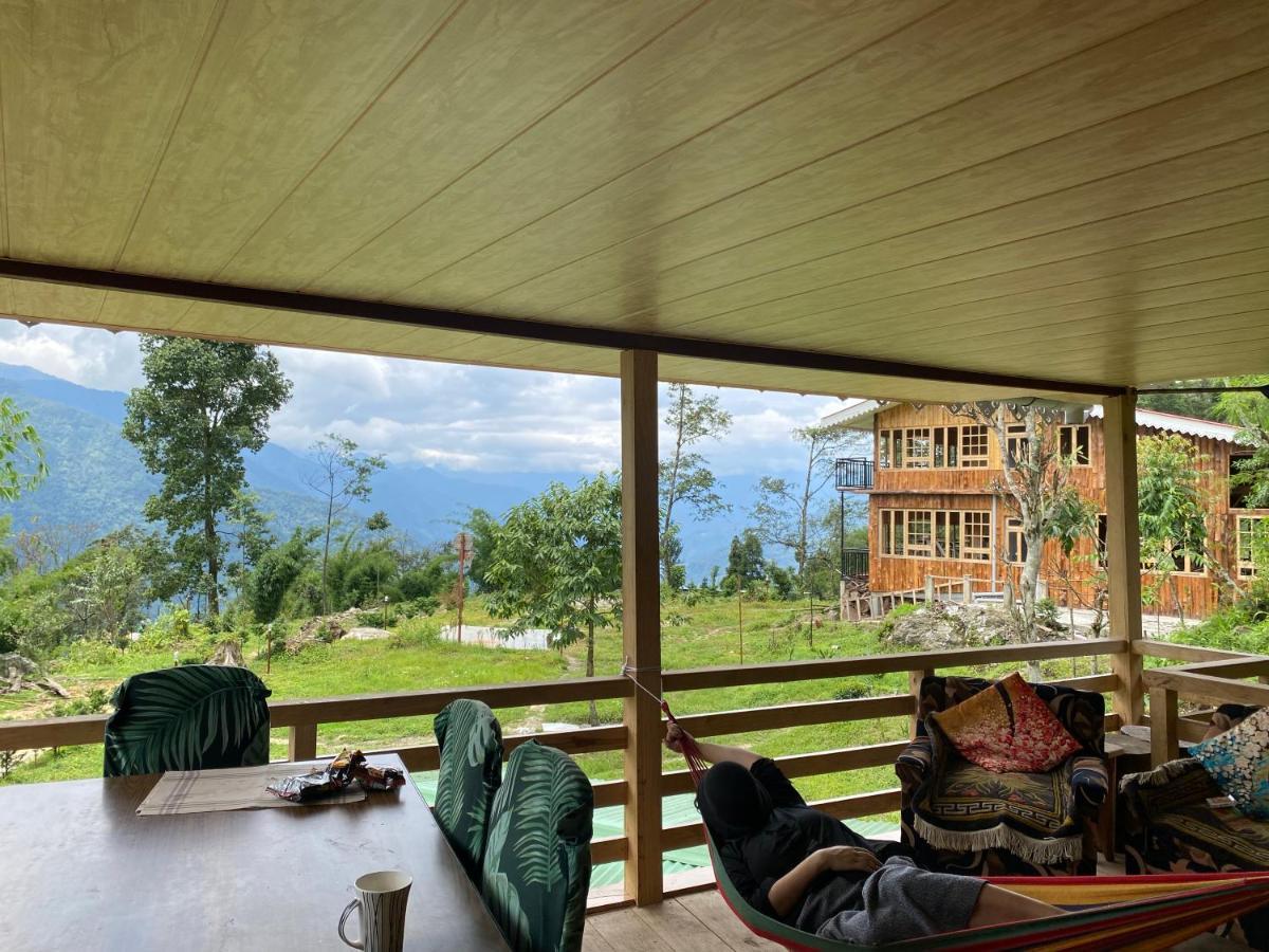 Log Cabin In The Woods Bed and Breakfast Gangtok Exteriör bild